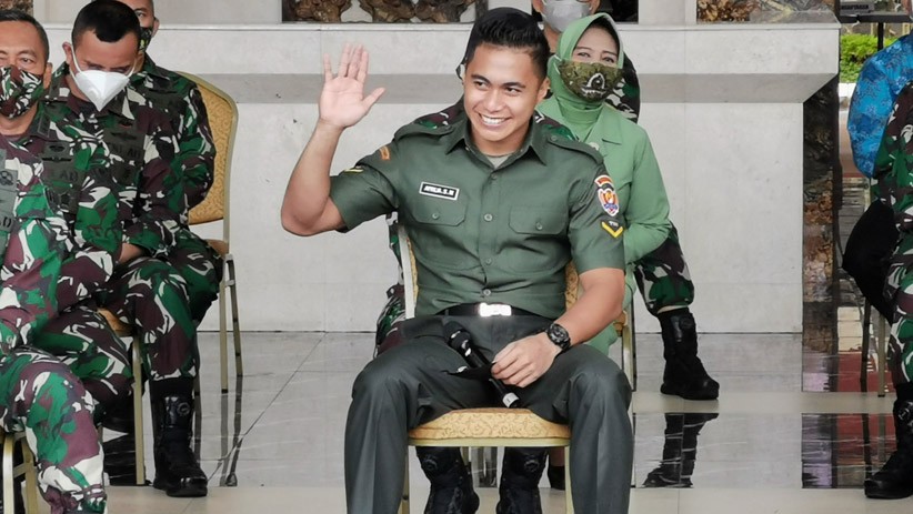 Serda Aprilia Manganang Tampil Gagah Berseragam TNI Didampingi Jenderal Andika - Bagian 2
