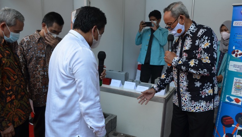 36 Produk Penelitian dan Pengabdian Masyarakat Diluncurkan UNS 