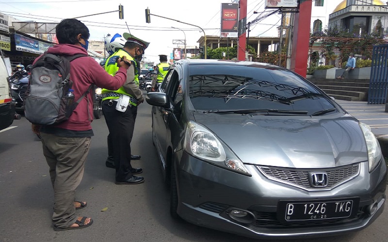 Menolak Dites Rapid, Wisatawan asal Jakarta ke Lembang Diputar Balik
