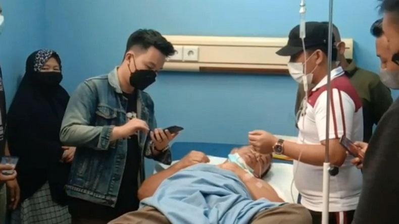 title Lawan Perampok, Sopir Taksi Online Dipukul dan Ditembak hingga Peluru Menembus Leher Lawan Perampok, Sopir Taksi Online Dipukul dan Ditembak hingga Peluru Menembus Leher