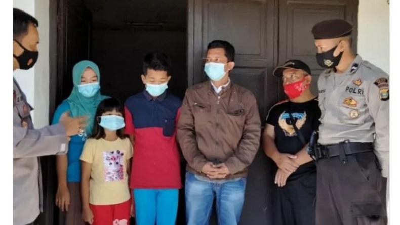 Polisi Evakuasi Satu Keluarga Diduga Korban Penyekapan di Mesuji yang Viral