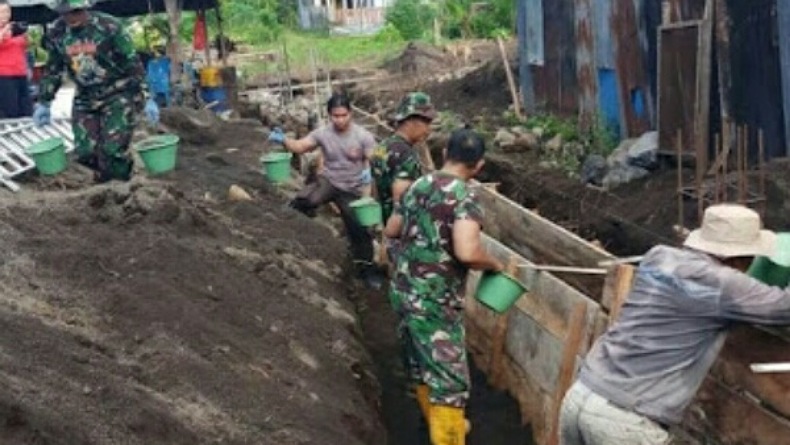 TNI-Polri di Bitung Bantu Pembangunan Gereja Bethel Indonesia di Tewaan
