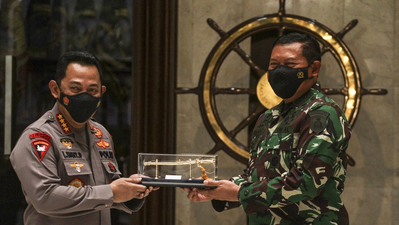 Kapolri Bertemu KSAL untuk Memantapkan Sinergisitas dan Soliditas Polri-TNI AL - Bagian 2