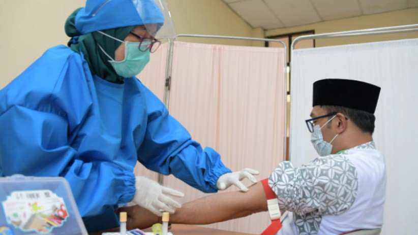 Momen Gubernur Ridwan Kamil Kunjungan Keenam Uji Klinis Vaksin Sinovac - Bagian 2