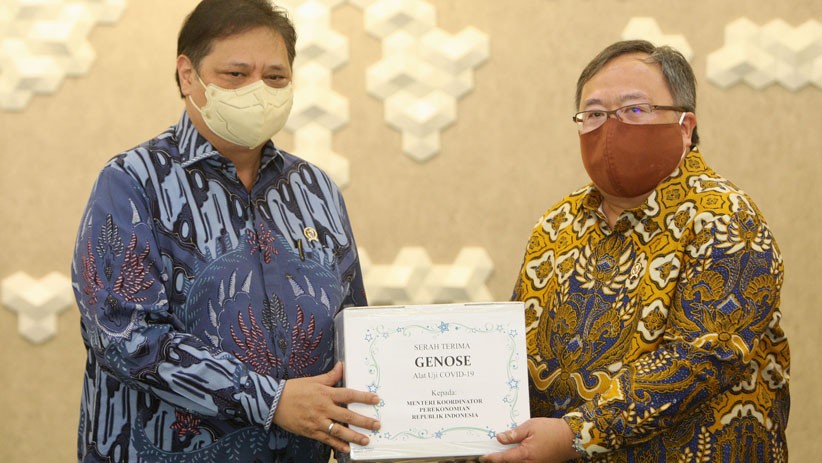 Menko Perekonomian Airlangga Hartarto Apresiasi GeNose Buatan Dalam Negeri - Bagian 2