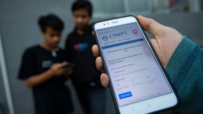title 61 Siswa Penerima Program Keluarga Harapan di Lampung Lulus SNMPTN 61 Siswa Penerima Program Keluarga Harapan di Lampung Lulus SNMPTN