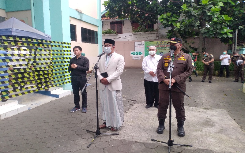 title Lanjutkan Uji Klinis Vaksin Sinovac, Ridwan Kamil: Saya Lebih Sehat Lanjutkan Uji Klinis Vaksin Sinovac, Ridwan Kamil: Saya Lebih Sehat