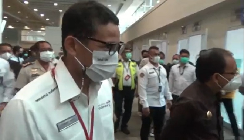 Sandiaga Uno: 5.000 Petugas Bandara I Gusti Ngurah Rai Divaksinasi Pekan Ini