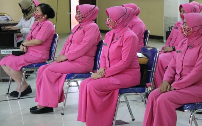 25 Istri Polisi di Musi Rawas Disuntik Vaksin