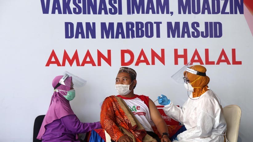 Jelang Ramadan, Ribuan Pengurus Masjid dan Musala Vaksinasi Covid-19 - Bagian 1