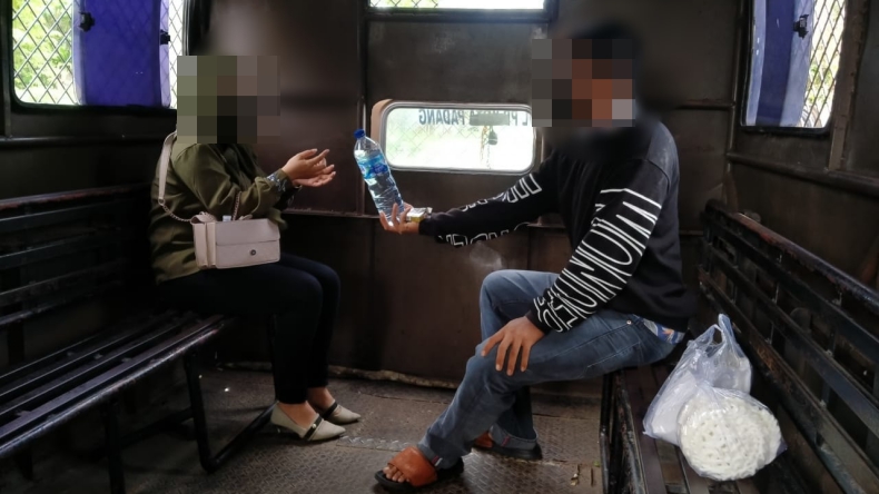 Diduga Indehoi di Rumah, Pasangan Kekasih di Padang Digeruduk Warga