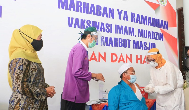 Sambut Ramadan, 1.000 Imam hingga Marbot Masjid Disuntik Vaksin Covid-19 