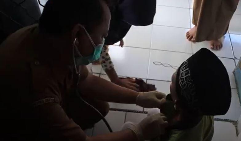 Bocah Kecanduan Hirup Bensin di Cilegon Akan Dirujuk ke Rumah Sakit