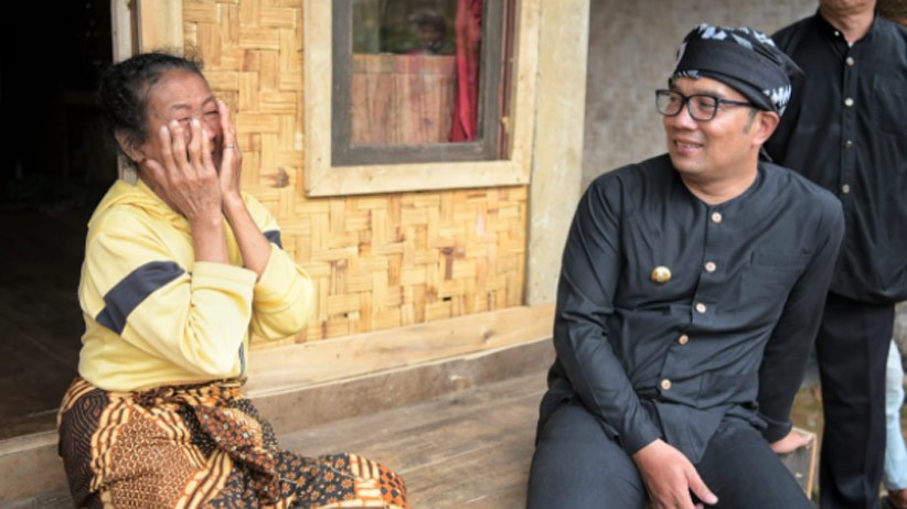 Blusukan Serap Aspirasi, Ridwan Kamil Naik Motor Temui Warga Kampung Adat Ciptagelar - Bagian 4