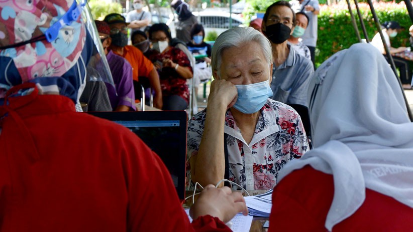 Pemprov Jateng Layani Vaksinasi saat Malam Ramadan, Prioritaskan Lansia