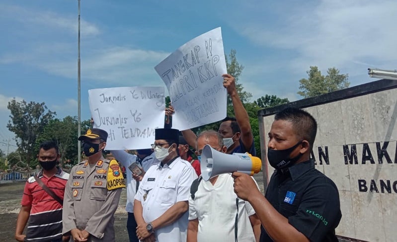 Wartawan di Bangkalan Demo, Kecam Kekerasan Terhadap Jurnalis TV di Situbondo 