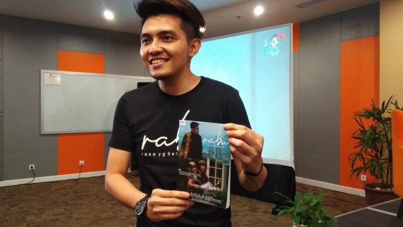 Galang Dana untuk Penyintas Autoimun, Dokter Spesialis Ini Luncurkan Single Lagu 