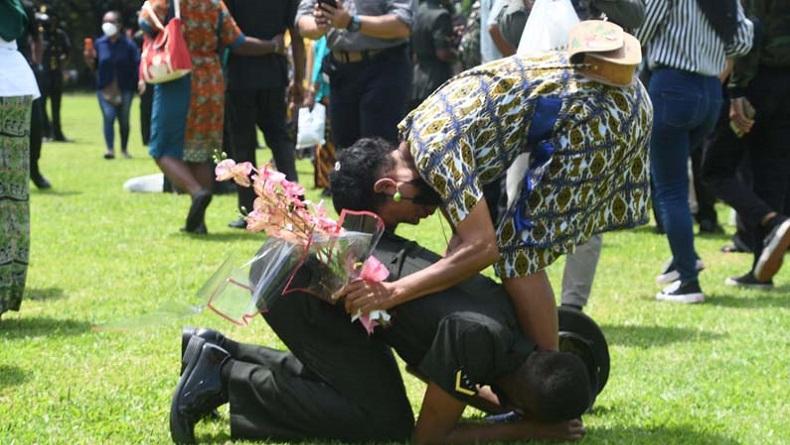 title Jadi Prajurit TNI, 1.000 Pemuda Asli Papua Ini Menangis setelah Resmi Berpangkat Serda Jadi Prajurit TNI, 1.000 Pemuda Asli Papua Ini Menangis setelah Resmi Berpangkat Serda