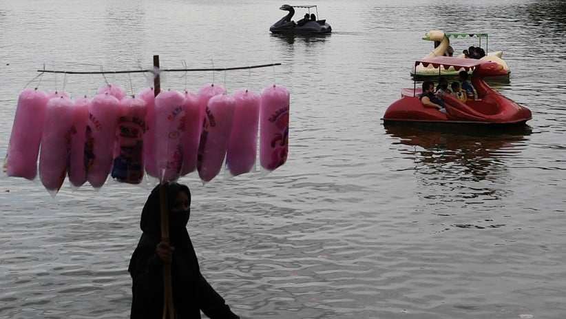 Danau Sunter Jadi Tujuan Wisata Alternatif Warga Jakarta - Bagian 3
