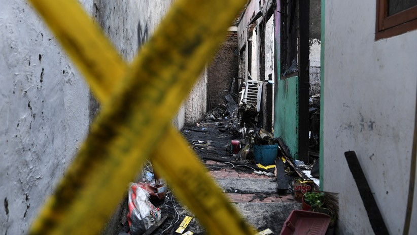 Penampakan Sisa-Sisa Kebakaran Rumah Kontrakan di Matraman, 10 Orang Tewas - Bagian 5