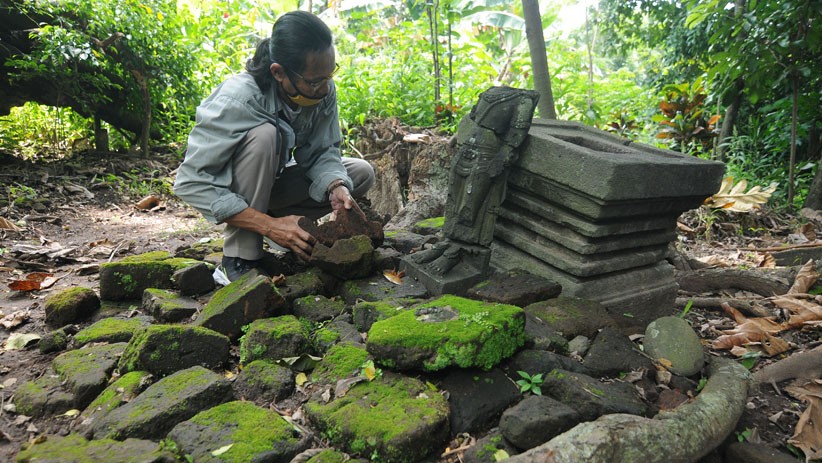 Batu Bata Merah Kuno di Situs Mbah Gempur Hilang - Bagian 1