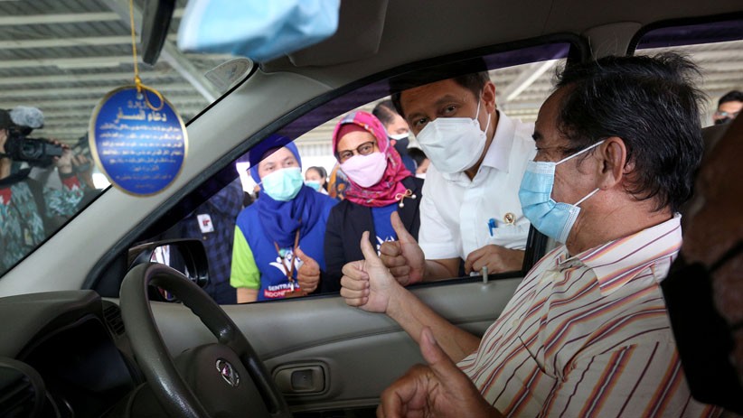 XL Axiata Gandeng UI dan RSUI Gelar Sentra Vaksinasi Drive Thru Pertama di Depok - Bagian 2