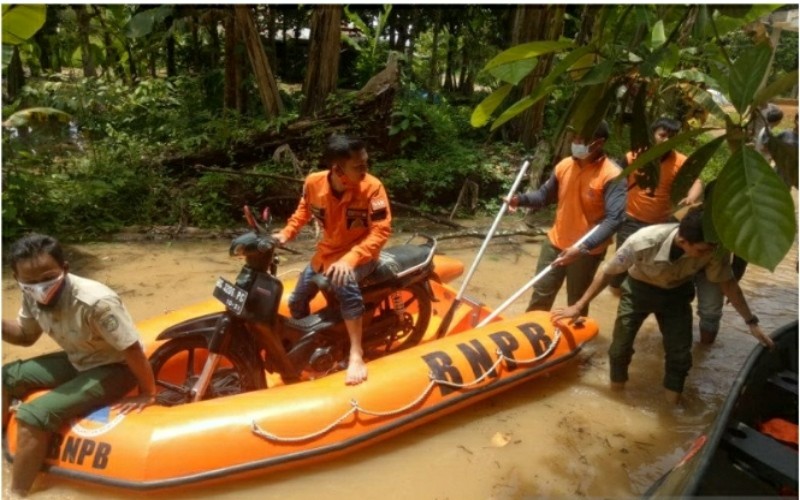 Sungai Ogan Meluap, Warga Dua Desa di OKU Terancam Terisolasi akibat Banjir