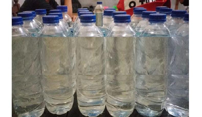 Gencarkan Razia Miras, Patroli Polres Bitung Amankan 24 Botol Cap Tikus
