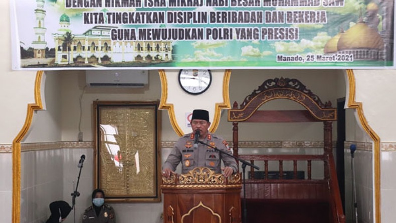 title Polda Sulut Gelar Isra Mikraj 1442 H, Kapolda Ingatkan Personel Tingkatkan Ibadah Polda Sulut Gelar Isra Mikraj 1442 H, Kapolda Ingatkan Personel Tingkatkan Ibadah