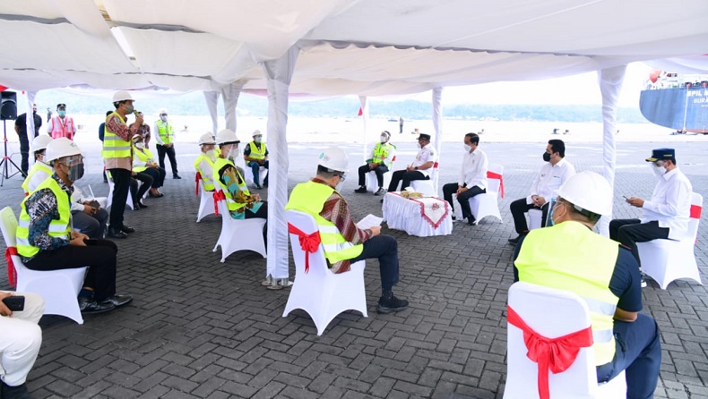 title Kunjungi Pelabuhan Yos Sudarso Maluku, Jokowi: Kita Akan Bangun Ambon New Port Kunjungi Pelabuhan Yos Sudarso Maluku, Jokowi: Kita Akan Bangun Ambon New Port