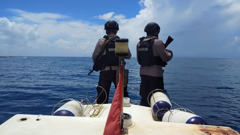 Jaga Keamanan Pulau Terluar, Brimob dan Polres Talaud Patroli Gabungan