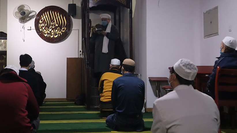 Vaksinasi Massal Efektif Kendalikan Pandemi, Masjid di Beijing Kembali Dibuka - Bagian 2