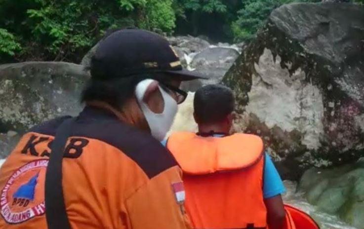 Kronologi 3 Mahasiswa UNP Hilang Terseret Air Bah di Objek Wisata Lubuk Hitam