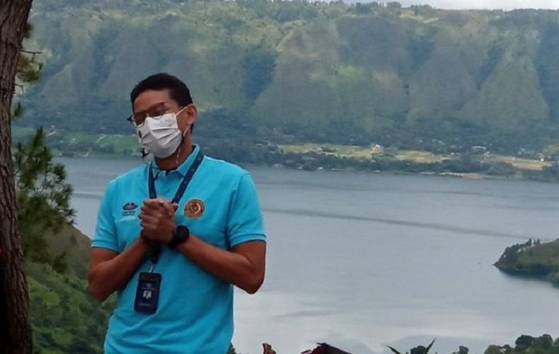 Menparekraf Sandiaga Uno Akui Danau Toba Tak Kalah dari Bali
