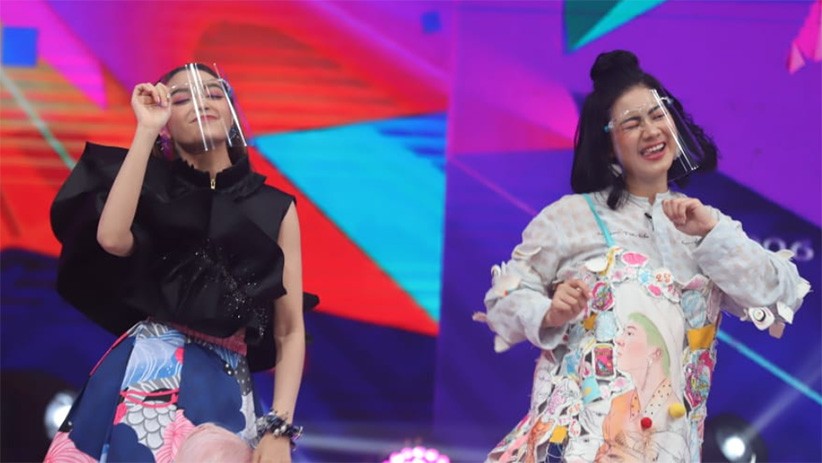 Kemeriahan Panggung Ulang Tahun Dahsyat Dimulai  - Bagian 3