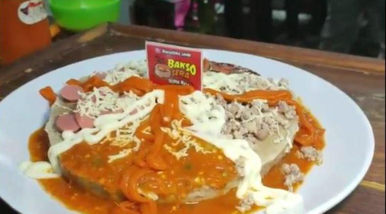 title Unik dan Enak, Bakso Pizza Sambal Pedas di Boyolali Unik dan Enak, Bakso Pizza Sambal Pedas di Boyolali