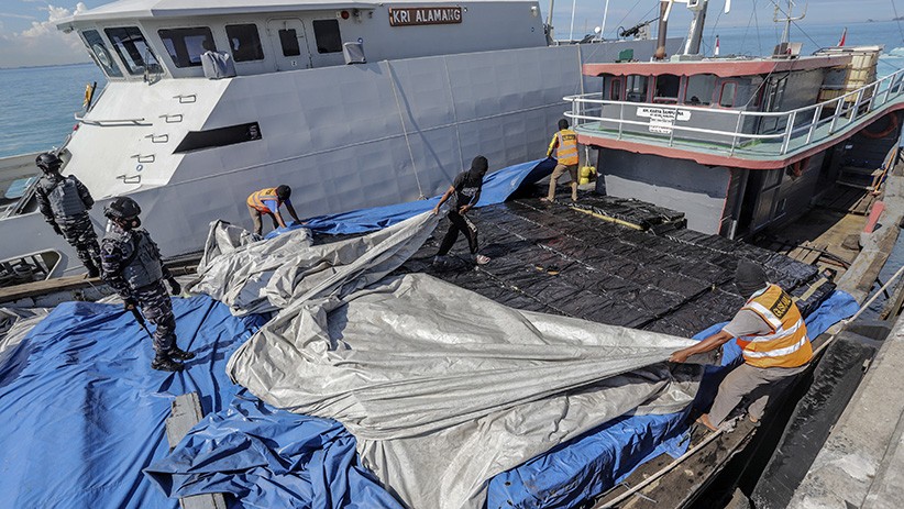 TNI AL Gagalkan Penyelundupan Ribuan Rokok Ilegal dari Singapura - Bagian 2
