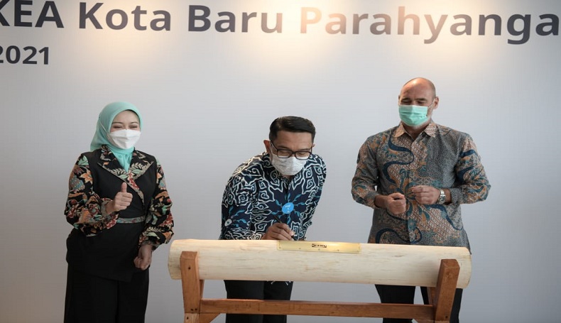 Bangkitkan UMKM, Ridwan Kamil Resmikan Toko IKEA Kota Baru Parahyangan