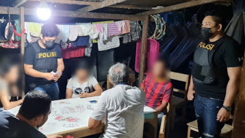 Tertangkap Tangan Bermain Judi, Ulah  5 Pelaku Bikin Resah Warga  