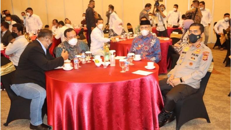 title Ketua KPK, Kapolda dan Gubernur Hadiri Pelantikan Pengurus Daerah JMSI Aceh Periode 2020-2025 Ketua KPK, Kapolda dan Gubernur Hadiri Pelantikan Pengurus Daerah JMSI Aceh Periode 2020-2025