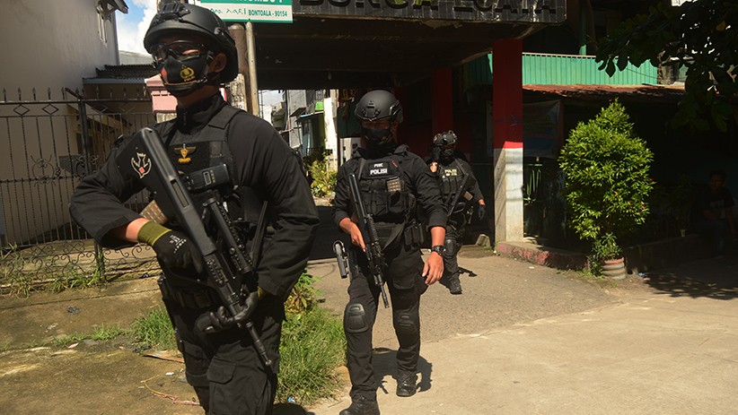 Rumah Terduga Pelaku Bom Bunuh Diri Gereja Katedral Makassar Digeledah Polisi - Bagian 2