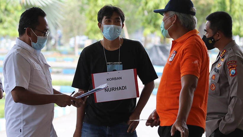 Polisi Olah TKP Kasus Dugaan Kekerasan terhadap Jurnalis Surabaya - Bagian 1