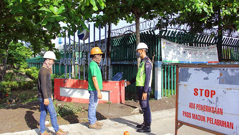 Pengamanan Objek Vital Diperketat Pascaledakan Bom Bunuh Diri - Bagian 2