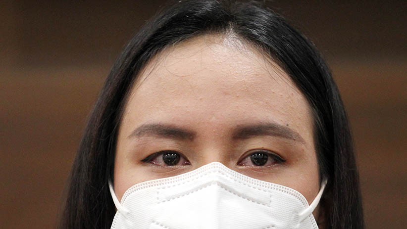 Meneteskan Air Mata, Nadia Riwu Kaho Bantah Terlibat Kasus Penipuan - Bagian 2