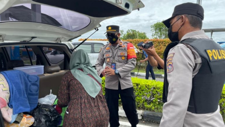 Pascabom Bunuh Diri Makassar, Bandara Internasional Minangkabau Dijaga Ketat