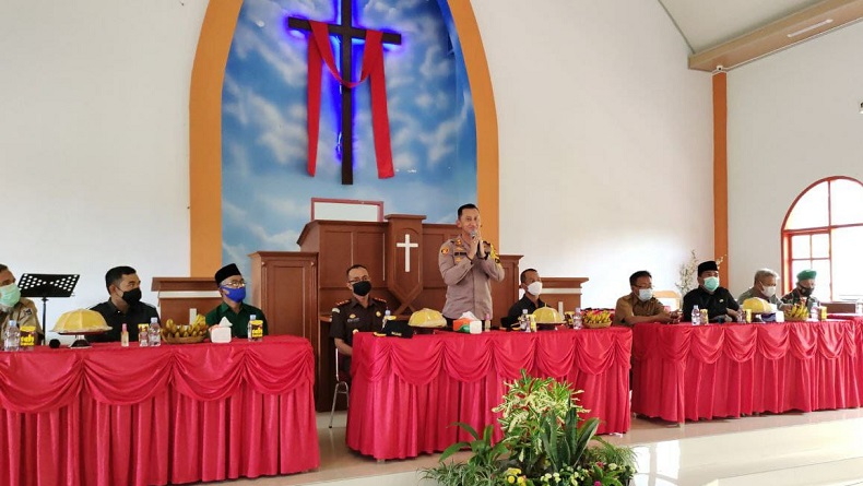 Pascaledakan Bom Gereja Katedral Makassar, Kapolres Enrekang Kunjungi Gereja Imanuel