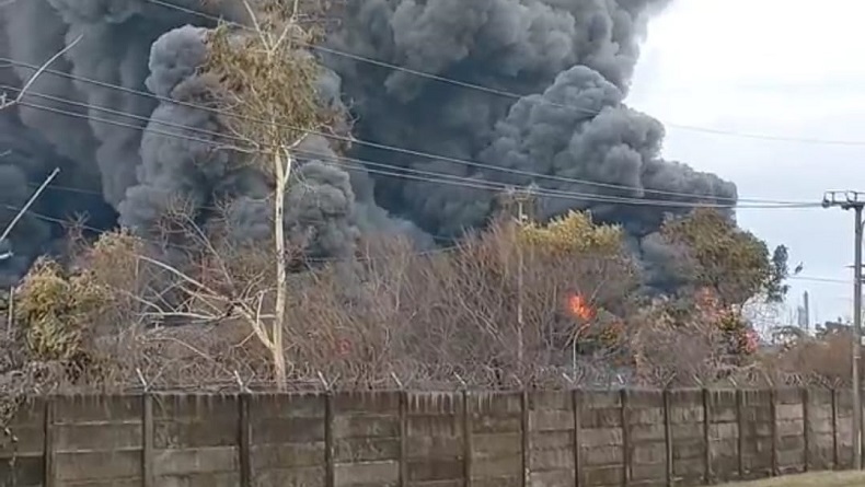 Kilang Balongan Meledak Lagi saat Pemadaman, Warga Berhamburan Keluar Rumah
