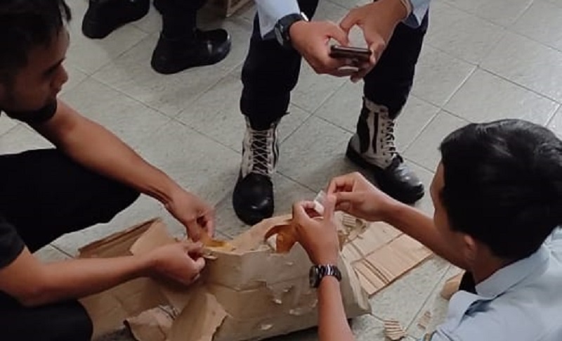 Petugas Rutan Ponorogo Gagalkan Penyelundupan Sabu dalam Kulit Kardus 