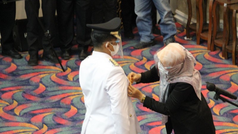 Resmi Dilantik, Pj Bupati Pesisir Barat Diminta Tangani Covid