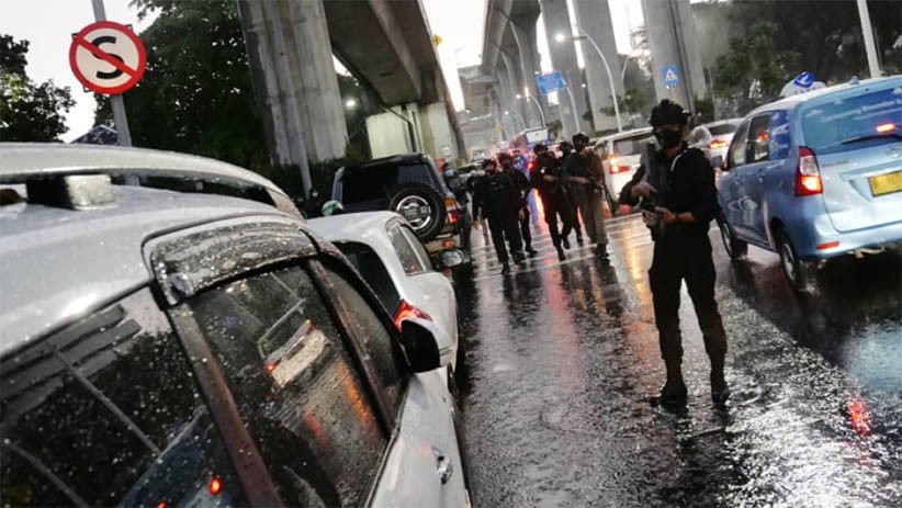 title Terduga Teroris ZA Posting Bendera ISIS dan Tulis Jihad sebelum Serang Mabes Polri Terduga Teroris ZA Posting Bendera ISIS dan Tulis Jihad sebelum Serang Mabes Polri